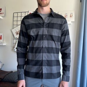 Lululemon men’s button down flannel